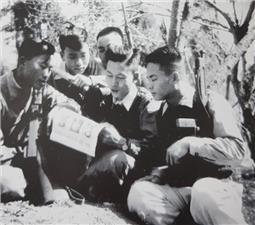 ​Điện Biên Phủ, ngày 4-4-1954, tạm ngừng chiến đấu tại Đồi A1